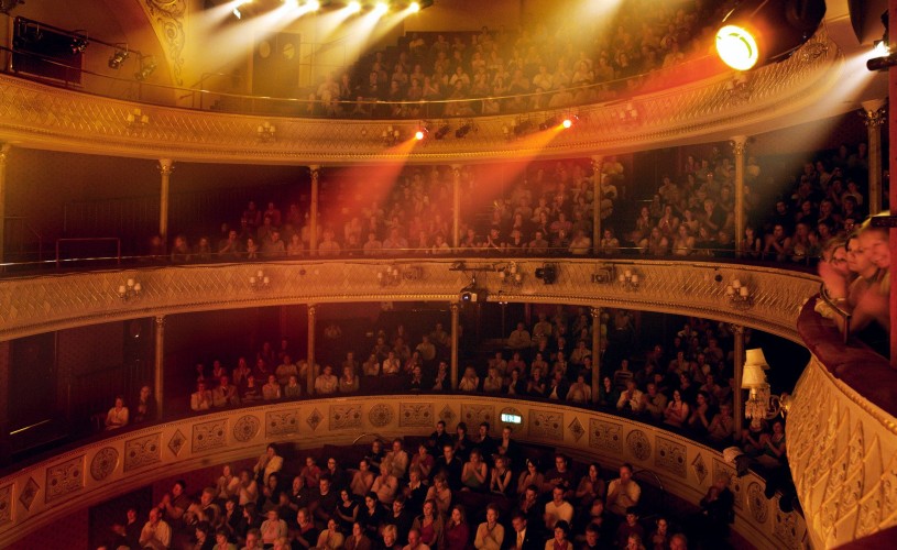 The Theatre Royal Bath auditorium full of people